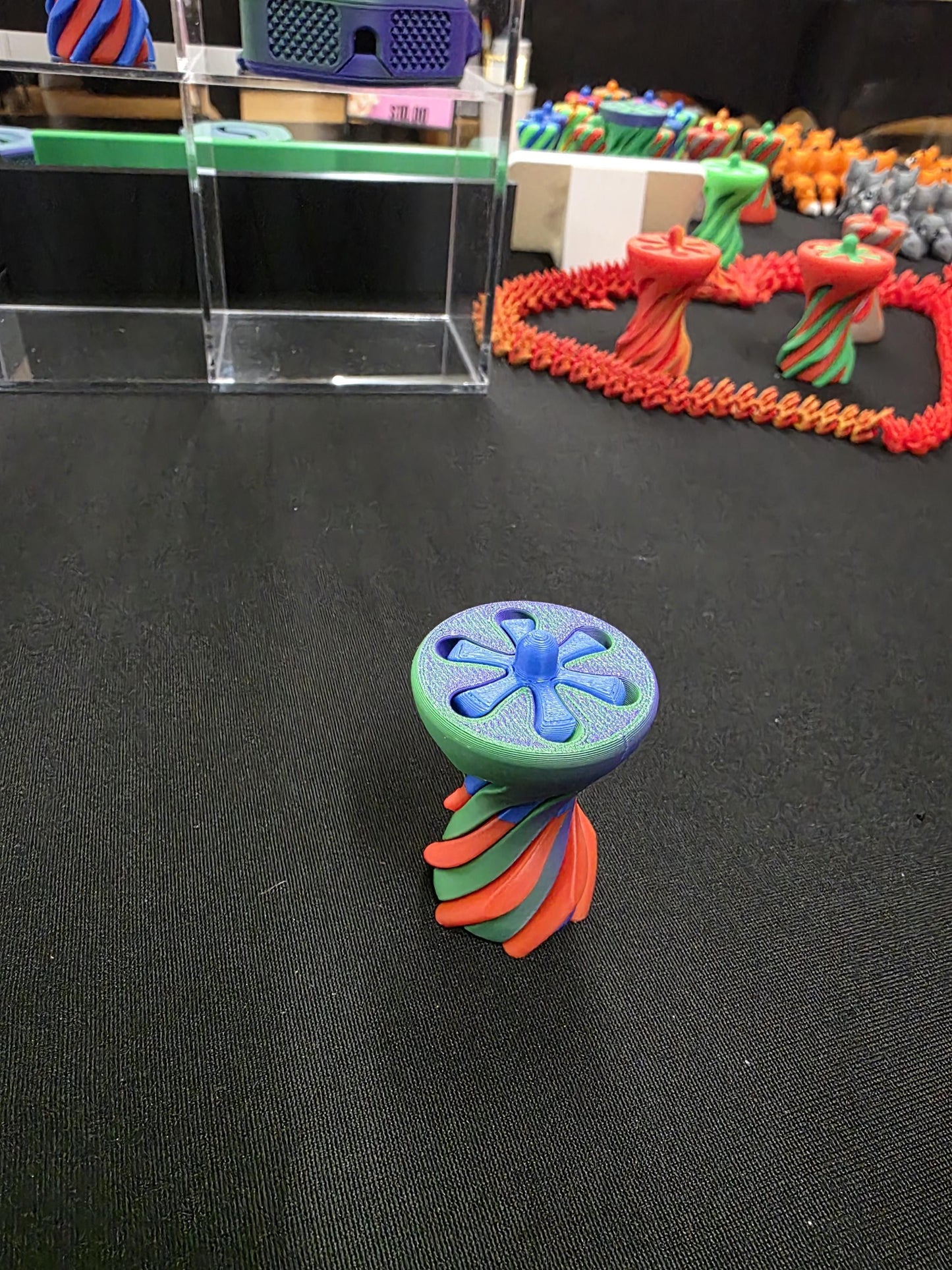 Small Pepper mill fidget toy