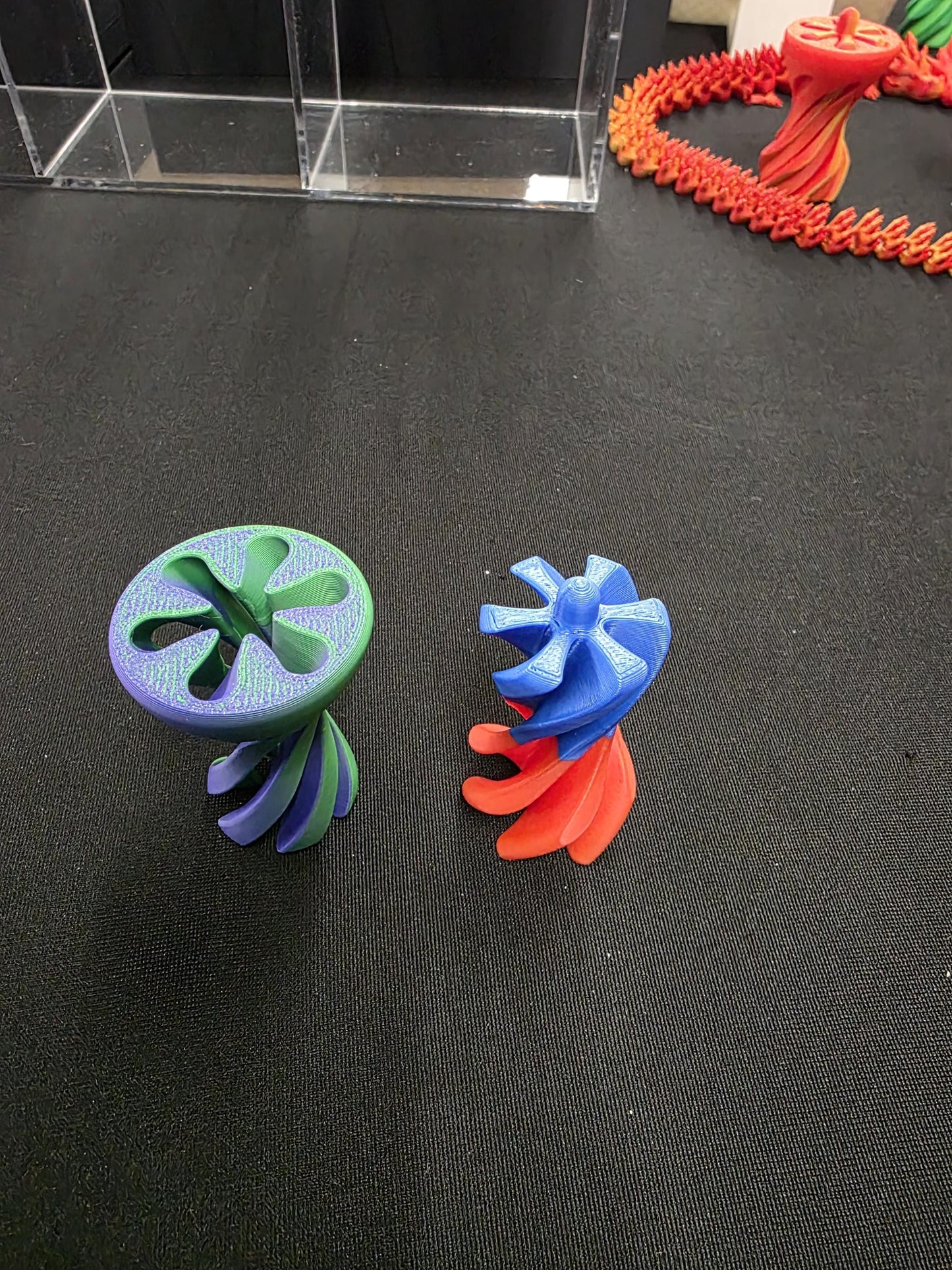 Small Pepper mill fidget toy