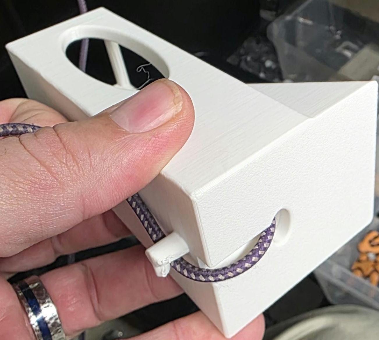 Vape Stand for Wenax- Personalization included, usb charger port