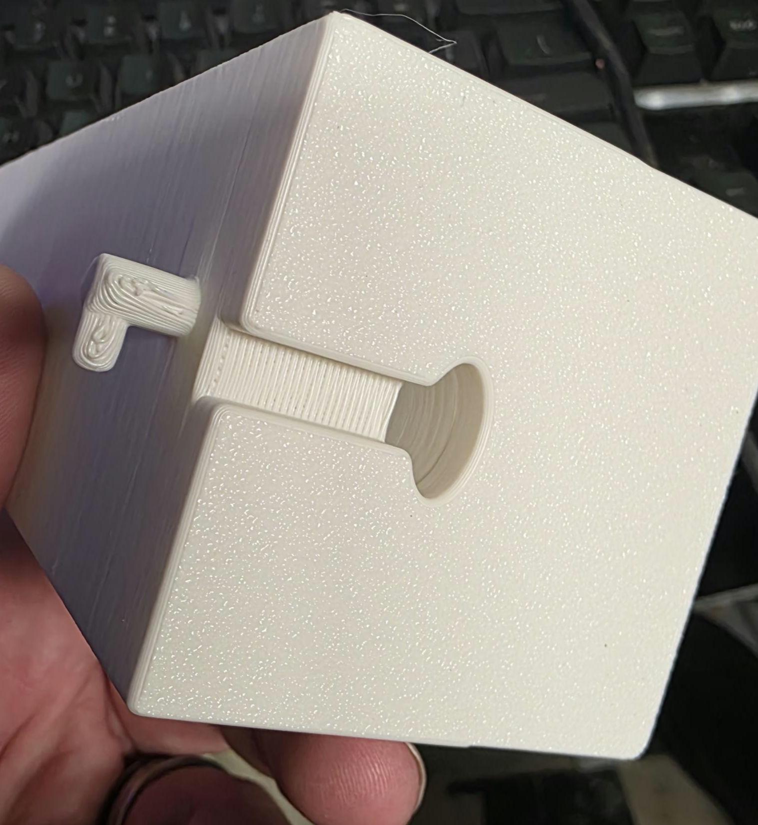 Vape Stand for Wenax- Personalization included, usb charger port
