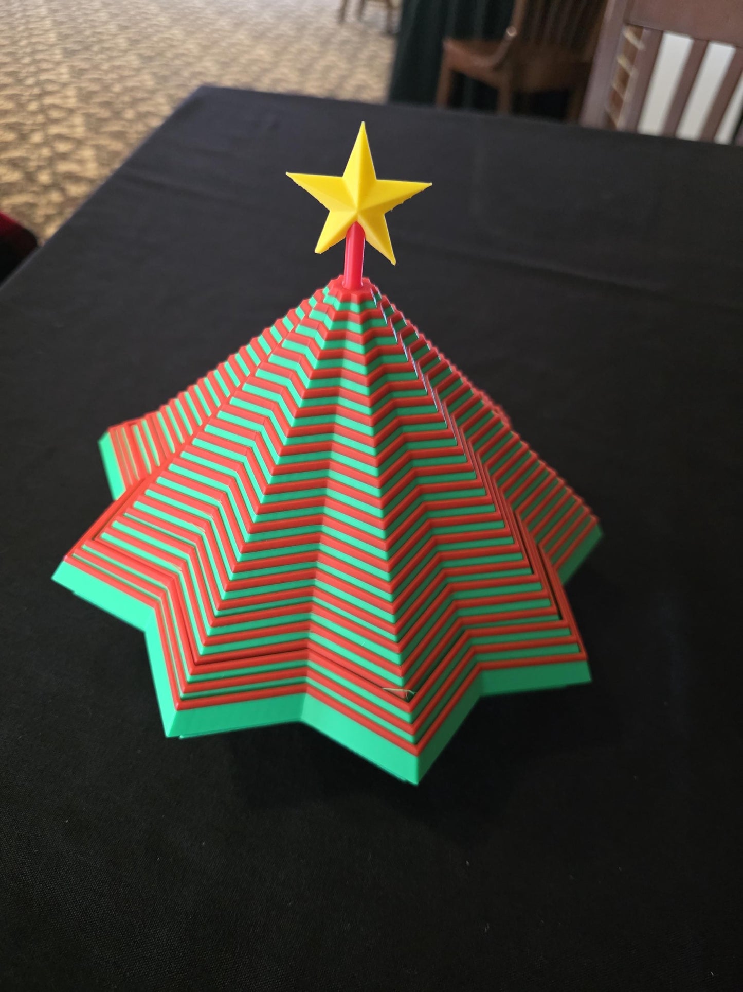 Star Tree Fidget Spinner with Trunk and Star